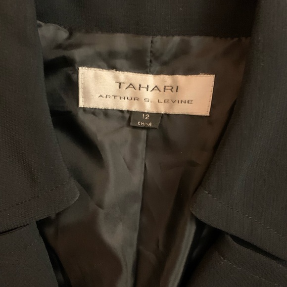 Tahari Navy blue with gold buttons blazer - Picture 5 of 8